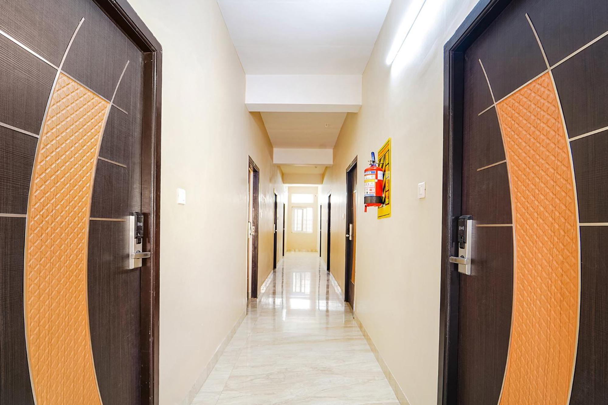 Fabexpress Uv Residency - 700M From Coimbatore International Airport Irugur Kültér fotó